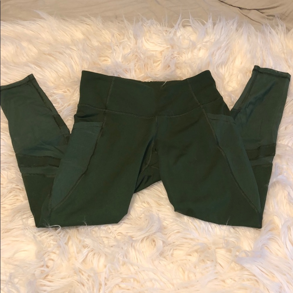 Old Navy Active Mesh Panel Leggings